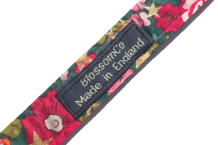Betsy Star - Liberty Print Christmas Dog Collar - Slickers ◊ Doghouse