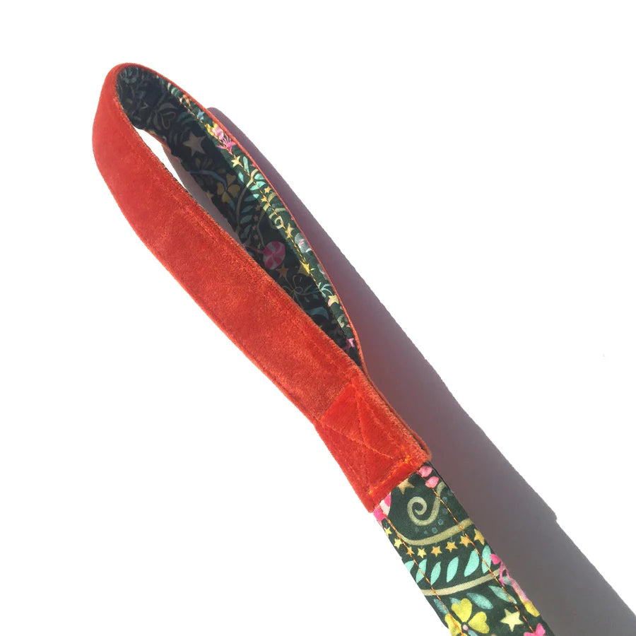 Twelve Days of Christmas - Liberty Print Christmas Dog Lead - Slickers ‚óä Doghouse