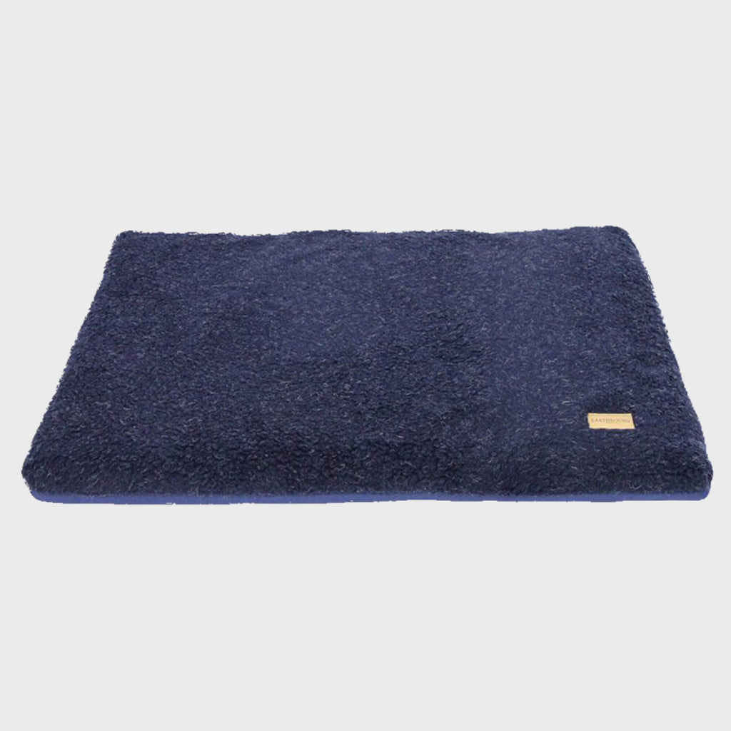 Earthbound Bedding Small 	62.5 x 47.5 x 8 cm / Navy Sherpa Cage Mat