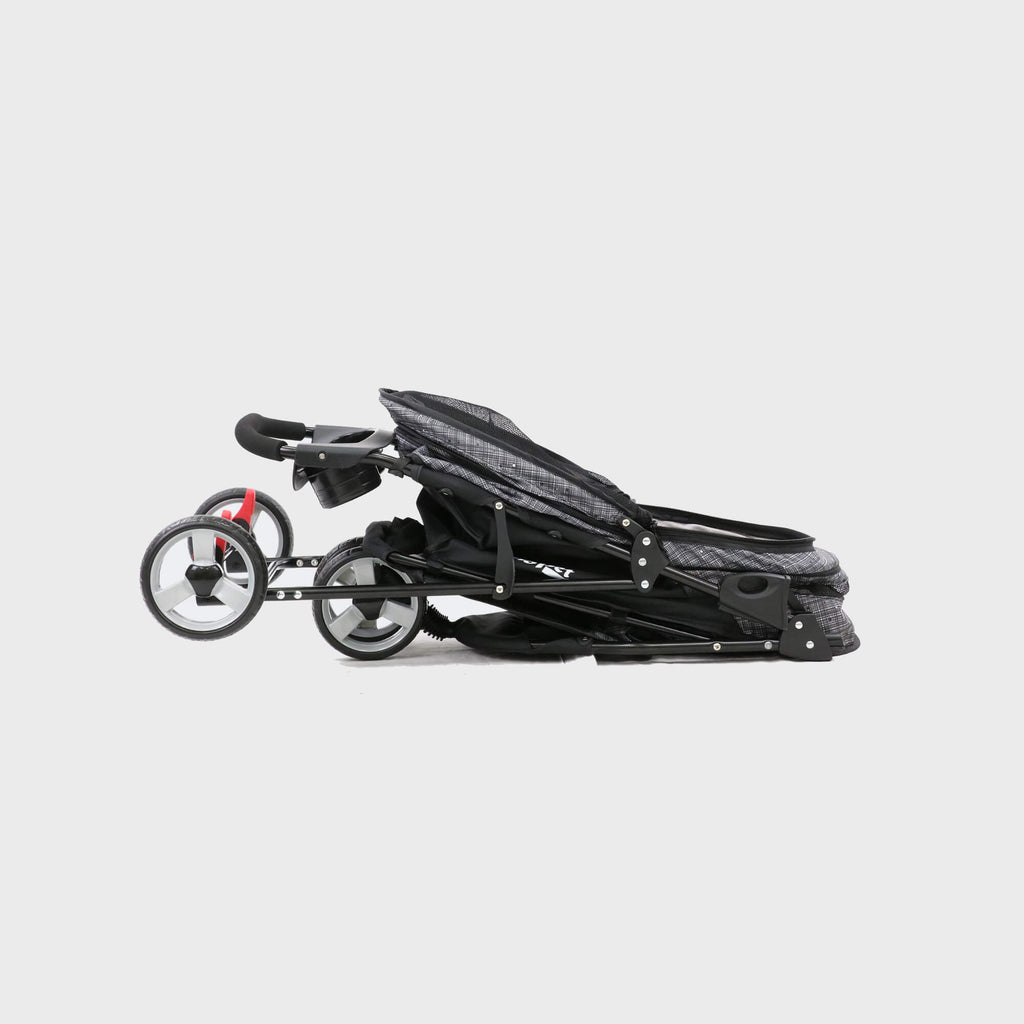 InnoPet Buggy Avenue – Grey/Red (Rain Cover Included) - Slickers ◊ Doghouse